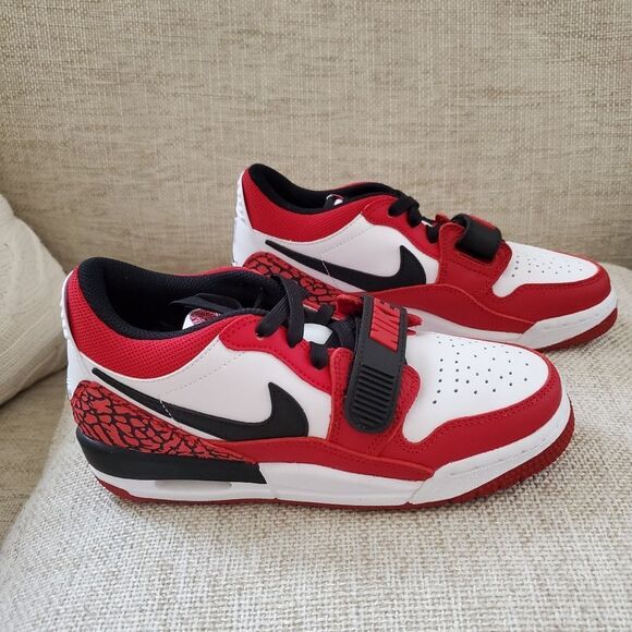 💥Nike💥 Kids Air Jordan Legacy 312 Low Sneaker - [White/Black/Gym Red] 4.5 - Picture 11 of 15